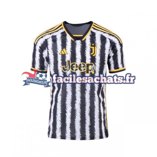 Maillot Juventus Filip Kostic 17 2023-2024 Domicile Homme MC