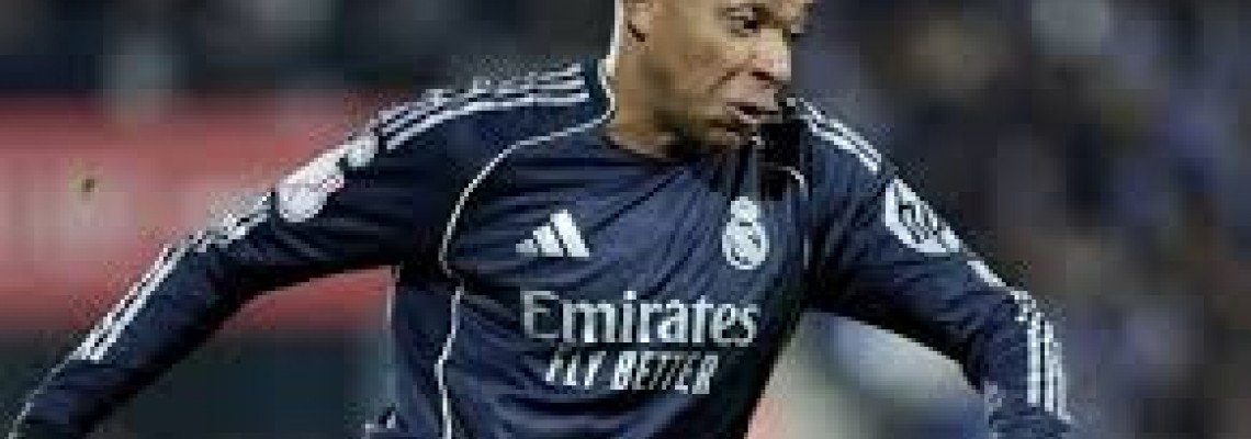 Kylian Mbappé traverse une grave crise de blessures. Kylian Mbappé traverse une grave crise de blessures.